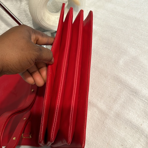 Authentic LOUIS VUITTON Opera line Delph Shoulder Bag Red - Picture 6 of 11